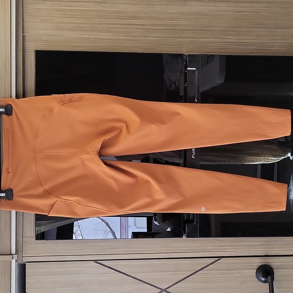 "Swift speed high rise tight" Leggings By "Lululemon" 🤎 - Picture 10 of 16